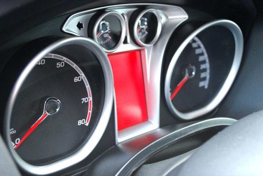  Ford Focus ST 2008 года  (фото 33 из 48)